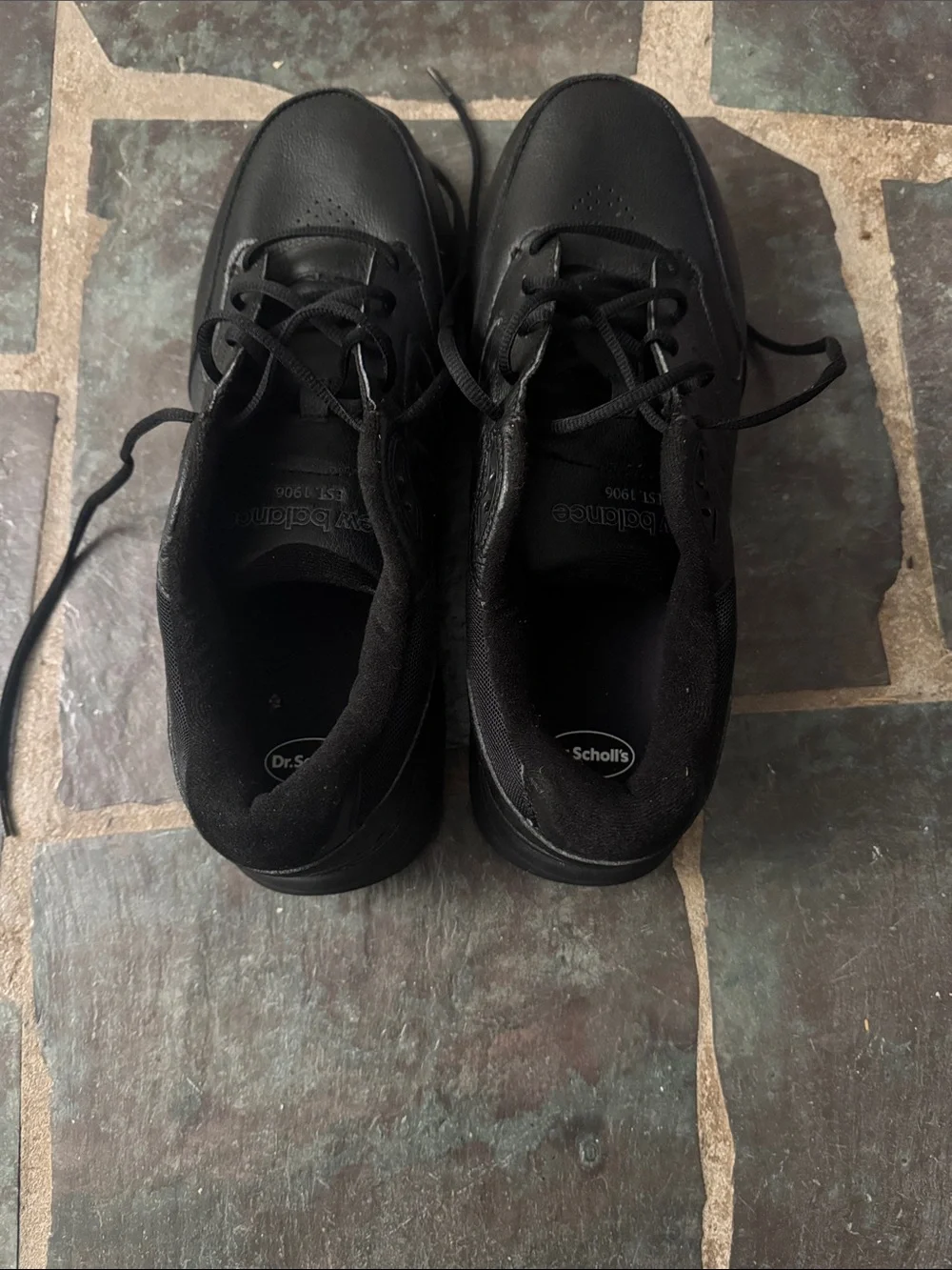 New Balance Men’s Black Athletic Lace-Up Sneakers